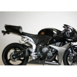 R&G Frame Sliders Aero Style - CBR600RR '07-'08 9 R&G Frame Sliders Aero Style - CBR600RR '07-'08 -MotorVision Store TTLRG CP0199 BL 04