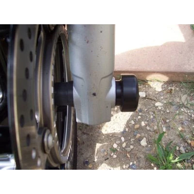 R&G Front Axle Sliders - F800R / F800S / F800ST 4 R&G Front Axle Sliders - F800R / F800S / F800ST - Image 4