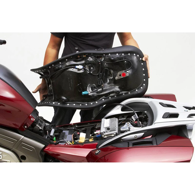 Corbin BMW-K16-GT-DT-E Dual Tour Seat(with Heat) For BMW 1600GT '12-'21 17 Corbin BMW-K16-GT-DT-E Dual Tour Seat(with Heat) For BMW 1600GT '12-'21 - Image 17