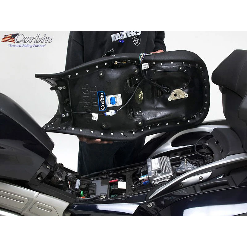 Corbin BMW-K16GTL-DT-E Dual Tour Seat(with Heat) For BMW 1600GTL '12-'21 15 Corbin BMW-K16GTL-DT-E Dual Tour Seat(with Heat) For BMW 1600GTL '12-'21 - Image 15