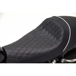 Corbin T-SP2-9-23-G Classic Gunfighter Seat For Triumph Speed Twin 900 (2023-) 16 Corbin T-SP2-9-23-G Classic Gunfighter Seat For Triumph Speed Twin 900 (2023-) -MotorVision Store corbin t sp2 9 23 g classic gunfighter seat image5