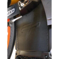 Evotech PRN008163 Radiator Guard For Aprilia RSV4 / Tuono V4 1000 (2009-) 10 Evotech PRN008163 Radiator Guard For Aprilia RSV4 / Tuono V4 1000 (2009-) -MotorVision Store evotech prn008163 radiator guard image5