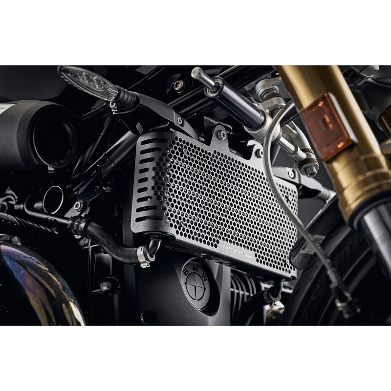 Evotech PRN011859 Oil Cooler Guard For BMW R NineT (2013-) 3 Evotech PRN011859 Oil Cooler Guard For BMW R NineT (2013-) - Image 3