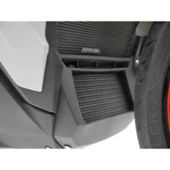 Evotech PRN014331-015018 Radiator And Oil Cooler Guard For BMW S1000XR (2020-) 8 Evotech PRN014331-015018 Radiator And Oil Cooler Guard For BMW S1000XR (2020-) -MotorVision Store evotech prn014331 015018 radiator oil cooler guard image4