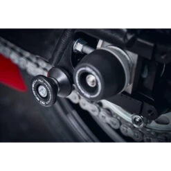 Evotech PRN014763-014765 Axle Sliders Kit For Honda CBR1000RR-R / SP (2020-) 13 Evotech PRN014763-014765 Axle Sliders Kit For Honda CBR1000RR-R / SP (2020-) -MotorVision Store evotech prn014763 014765 axle sliders kit image4