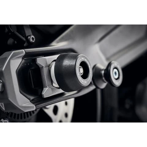 Evotech PRN015348 Rear Axle Sliders For Triumph Trident (2021-) 4 Evotech PRN015348 Rear Axle Sliders For Triumph Trident (2021-) - Image 4