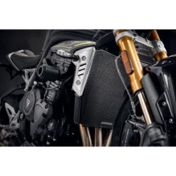 Evotech PRN015488 Radiator Guard, Black For Triumph Speed Triple 1200 RS '21- 9 Evotech PRN015488 Radiator Guard, Black For Triumph Speed Triple 1200 RS '21- -MotorVision Store evotech prn015488 radiator guard black image5