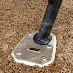 Givi ES5113 Sidestand Foot Enlarger For BMW R1200RT (2014-current) -MotorVision Store givi es5113 sidestand foot enlarger r1200rt image3