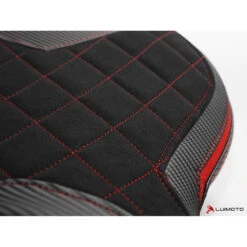 Luimoto 10093101 Diamond Sport Rider Seat Cover For Triumph Daytona Moto2 765 (2020-) 8 Luimoto 10093101 Diamond Sport Rider Seat Cover For Triumph Daytona Moto2 765 (2020-) -MotorVision Store luimoto 10093101 diamond sport rider seat cover image3