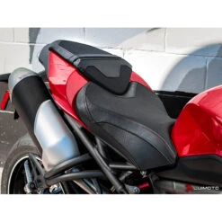 Luimoto 10161201 Sport Passenger Seat Cover For Triumph Speed Triple (2016-) 12 Luimoto 10161201 Sport Passenger Seat Cover For Triumph Speed Triple (2016-) -MotorVision Store luimoto 10161201 sport passenger seat cover image5