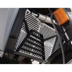 R&G BRG0019SS Branded Radiator Guard For BMW F900R & F900XR (2020-)