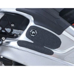 R&G EZBG101BL Eazi-Grip Boot Guard For BMW S1000R, HP4, S1000RR (Swingarm) -MotorVision Store rg ezbg101bl eazi grip boot guard bmw s1000r image4