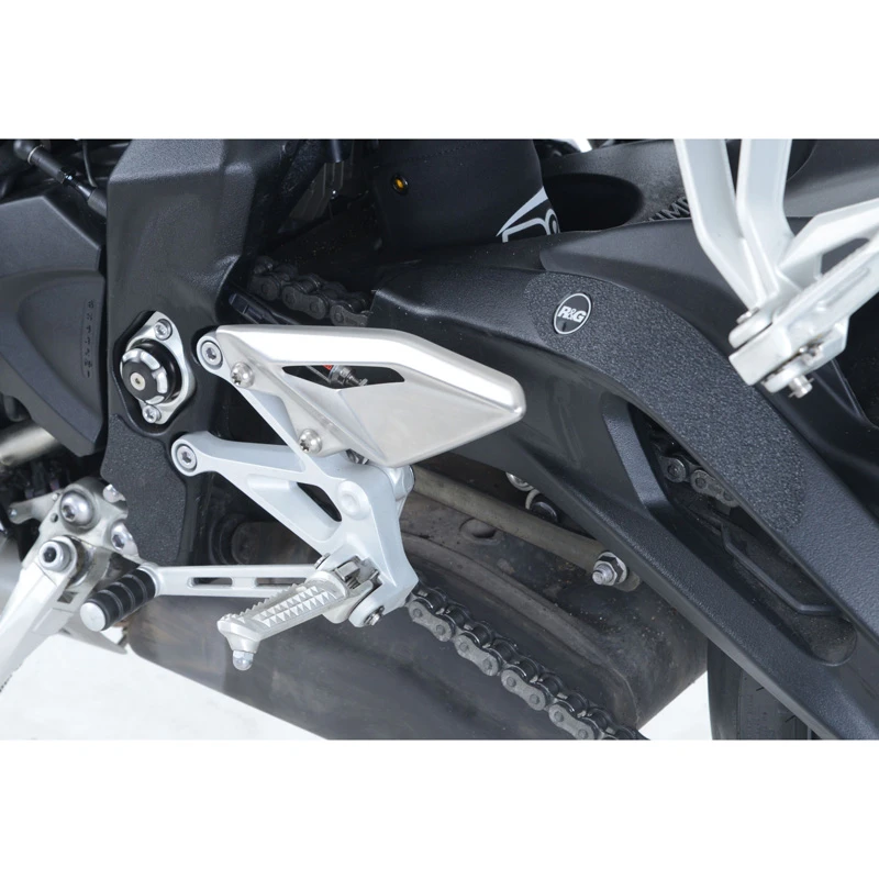 R&G EZBG805BL Boot Guard Kit For Triumph Street Triple R/S/RS 765 (2018-) 2 R&G EZBG805BL Boot Guard Kit For Triumph Street Triple R/S/RS 765 (2018-) - Image 2