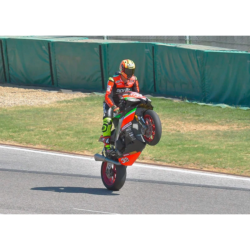 Spark GAP8802T Konix Titanium Full Exhaust System For Aprilia RSV4 RR/RF (2017-) 4 Spark GAP8802T Konix Titanium Full Exhaust System For Aprilia RSV4 RR/RF (2017-) - Image 4