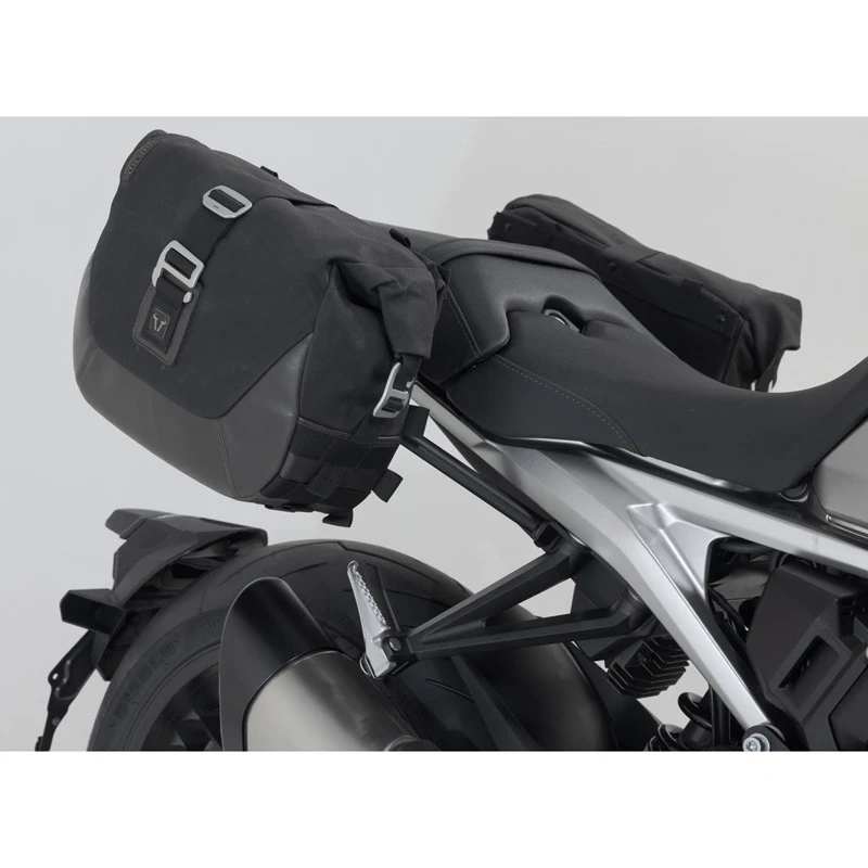 Sw-Motech BC.HTA.01.979.20000 Legend Gear LC Side Bag System For Honda CB1000R '21- 6 Sw-Motech BC.HTA.01.979.20000 Legend Gear LC Side Bag System For Honda CB1000R '21- - Image 6