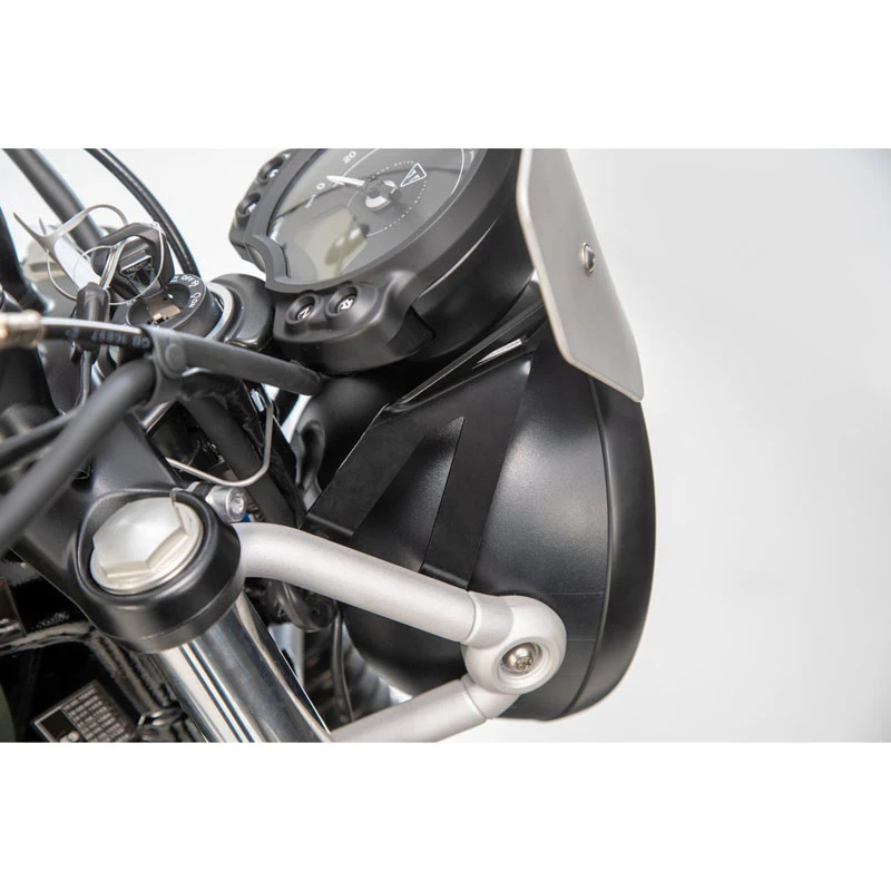 Sw-Motech SCT.11.884.10001/S Windshield, Silver For Triumph Street Scrambler 900 (2019-) 4 Sw-Motech SCT.11.884.10001/S Windshield, Silver For Triumph Street Scrambler 900 (2019-) - Image 4