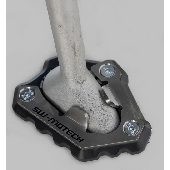 Sw-Motech STS.11.377.10000 Sidestand Foot Enlarger For Speed Triple 1200 RS (2021-) 3 Sw-Motech STS.11.377.10000 Sidestand Foot Enlarger For Speed Triple 1200 RS (2021-) - Image 3